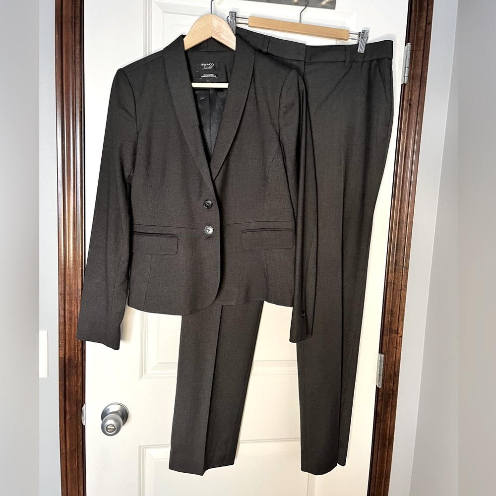 RW & Co. Pant Suit